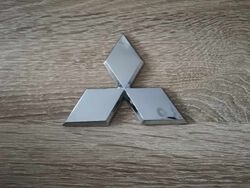 Mitsubishi Silver Emblem Logo 9 cm