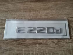 Mercedes Benz E 220d Glossy Silver Emblem